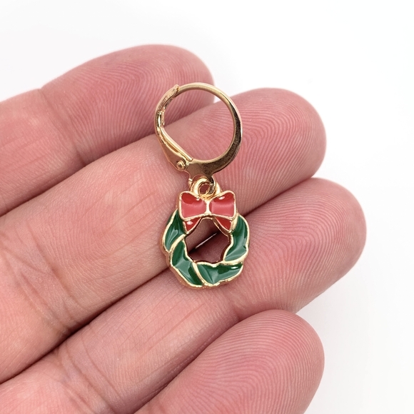 Small Christmas Wreath Earrings - Picture 4 of 5